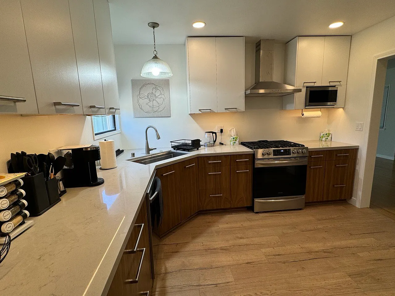 4 bed, 1677 sqft, $7,200 — Photo 4