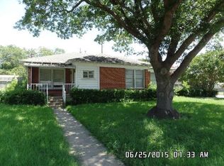 2829 Costa Mesa Dr, Dallas, TX 75228