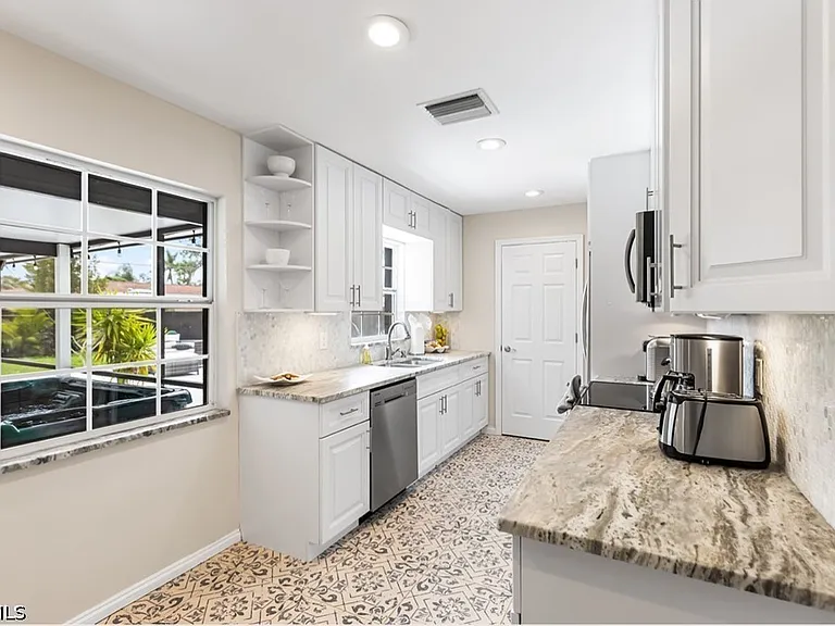 3950 Mohawk Pl — Photo 8