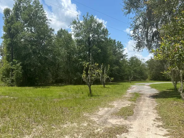 13089 39th Pl, Wellborn, FL 32094