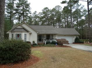 28900 Honeysuckle Ct, Wagram, NC 28396