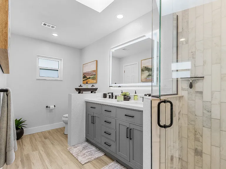 21442 Bancroft Ave — Photo 19