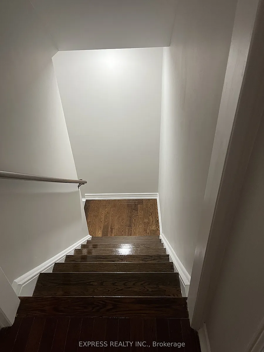 Building Photo - 151 Fred Young Dr #BASEMENT