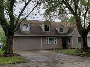 451 N Park Ave, Aurora, IL 60506