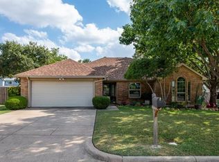 1500 Waxwing Ct, Arlington, TX 76018