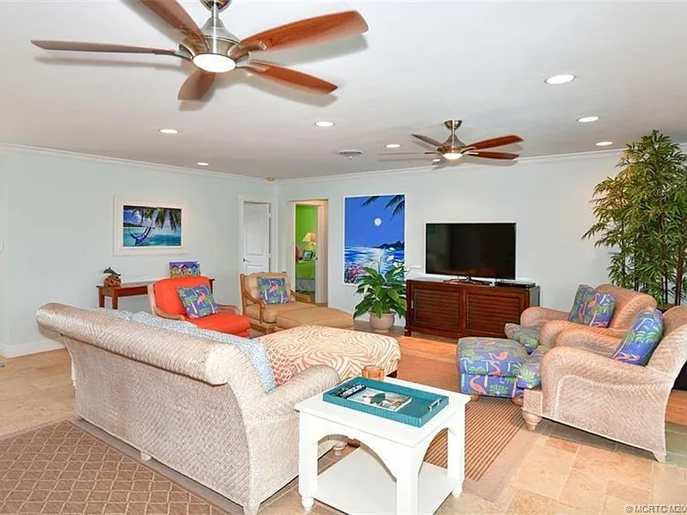 513 Gunwale Ln — Photo 13