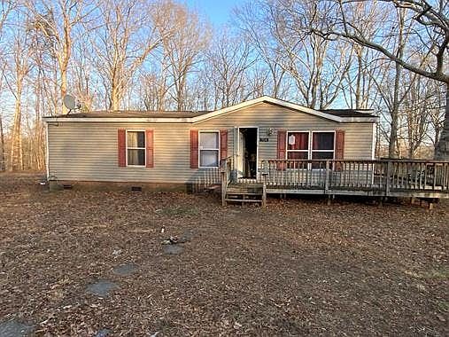 2nd image of 704 Kinneytown Rd