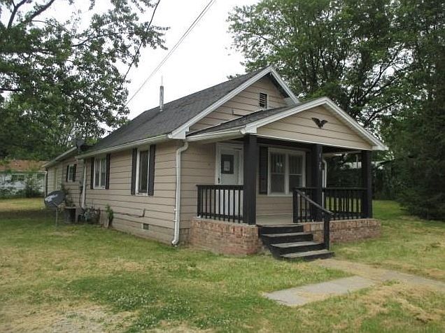 1st image of 1129 Avenue C St