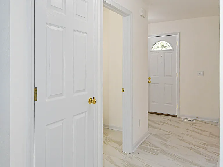 306 Bright Meadows Dr — Photo 10