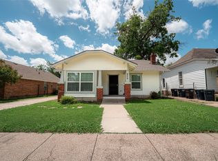 924 E Leuda St, Fort Worth, TX 76104