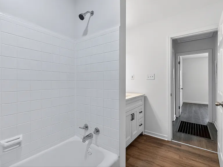 2036 McPherson Dr — Photo 10