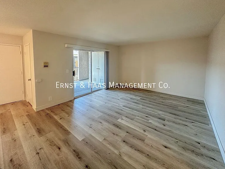 1080 Saint Louis Ave #203 — Photo 8
