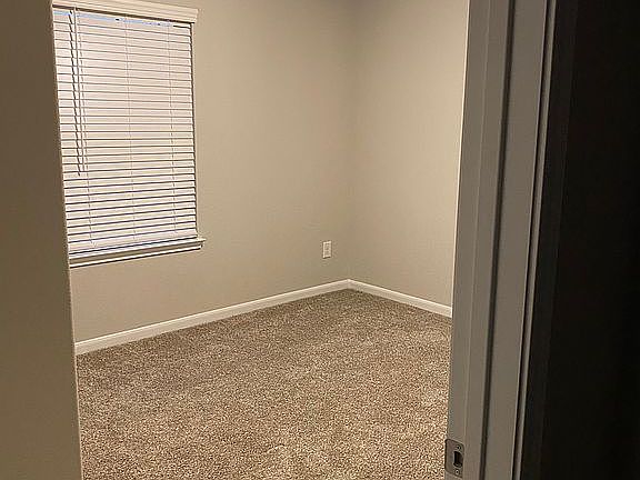 4th image of 1415 Mateer Manor Ct