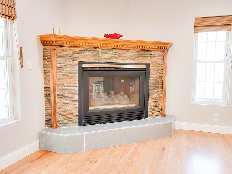 327 Royal Village Dr — Photo 15