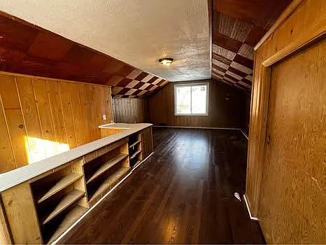 19503 Hickory St — Photo 6