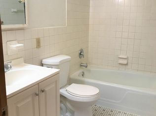 1740 Marion St, Saint Paul, MN 55113