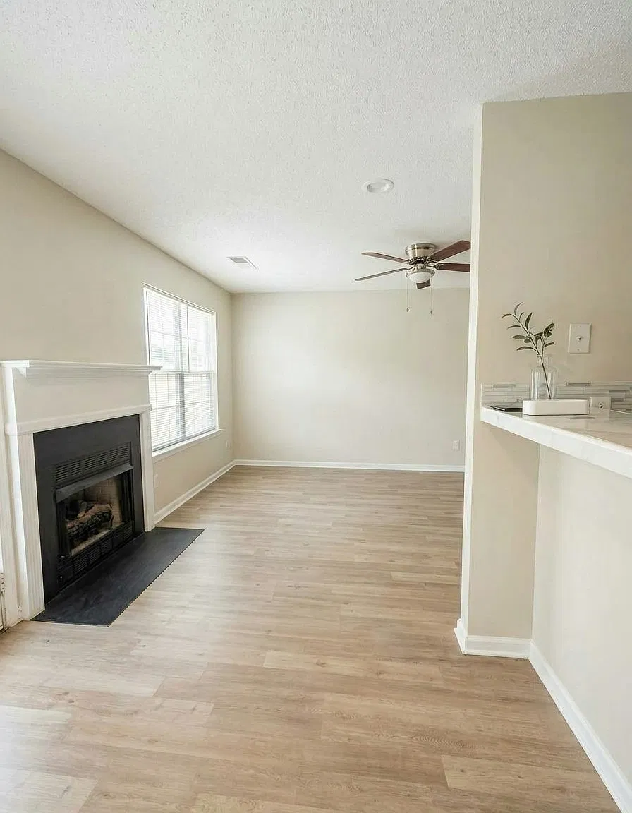 6953 Gallant Circle Southeast — Photo 3