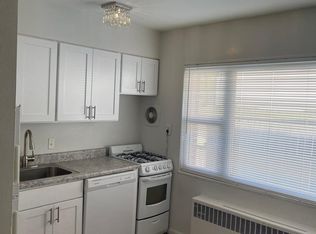 1712 21st Rd N #5, Arlington, VA 22209