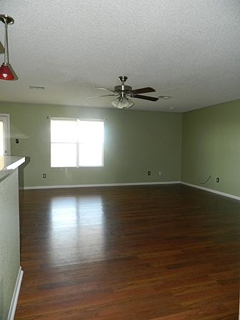 1st image of 4514 Hank Dr