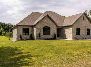 14942 Bradford Dr, Logan, OH 43138