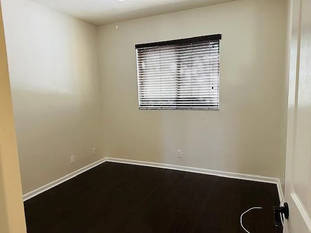4390 Berkshire Wharf Dr — Photo 8