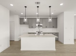 5700 Lakeview Dr, Watauga, TX 76148