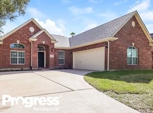225 Rustic Oaks Dr, League City, TX 77573