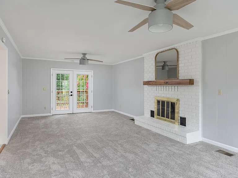 7830 Cove Ridge Dr — Photo 30