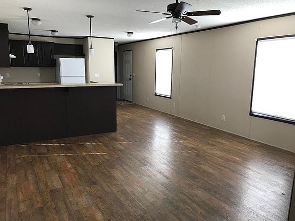 2nd image of 557 Birchwood Cir