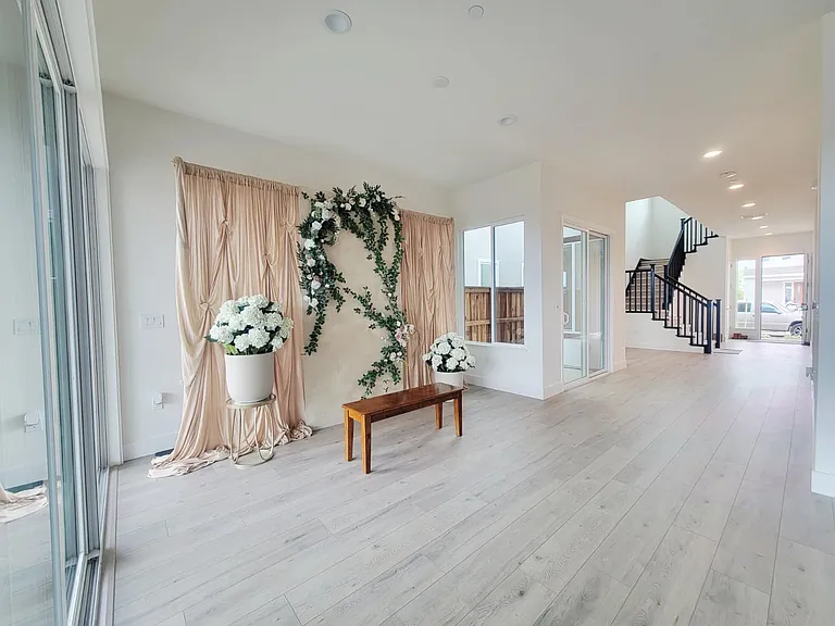 17479 Bushwick Ln — Photo 8