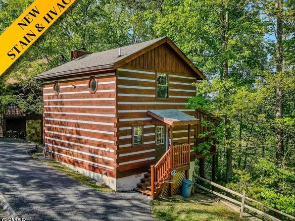 742 Nighthawk Way, Pigeon Forge, TN 37863