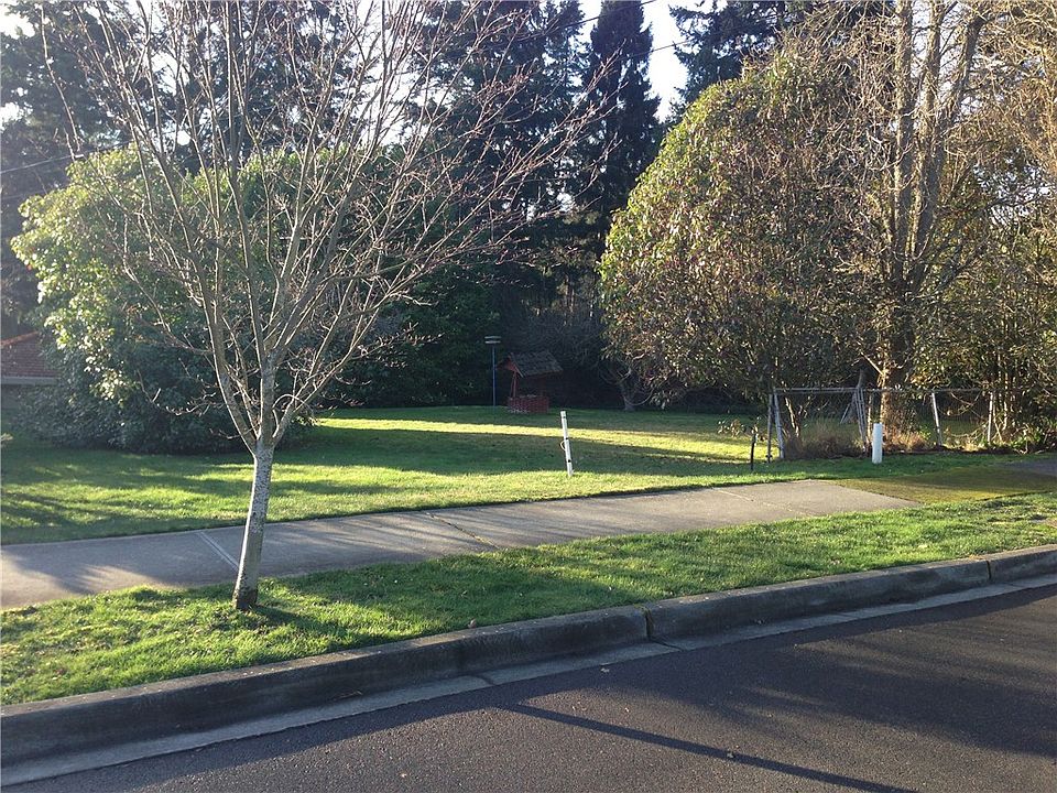 2nd image of 0 106th Ave NE