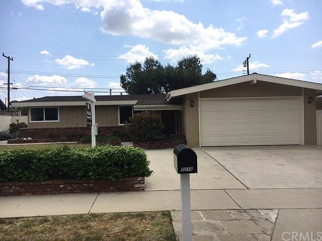 1st image of 3014 Royal Oaks Dr