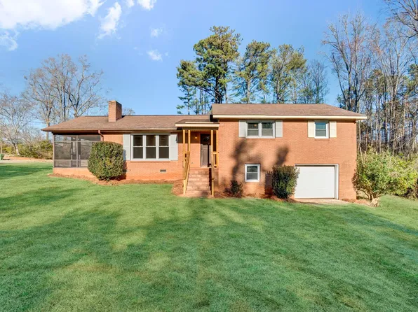 301 Dixon St, Clinton, SC 29325