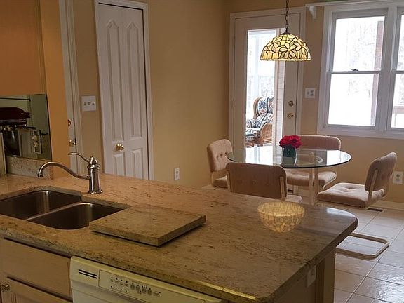 3rd image of 10362 Clear Brook Cir