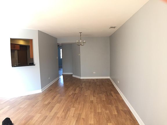3rd image of 607 Quincy Bridge Ln