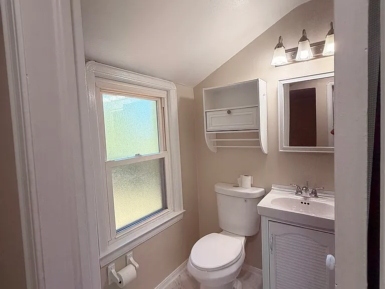 19409 Cherokee Ave — Photo 10