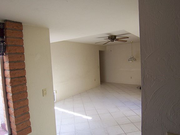 3rd image of 2123 E Bishop Dr