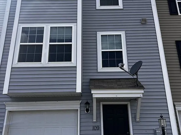 109 Tee Dr, Maidsville, WV 26541