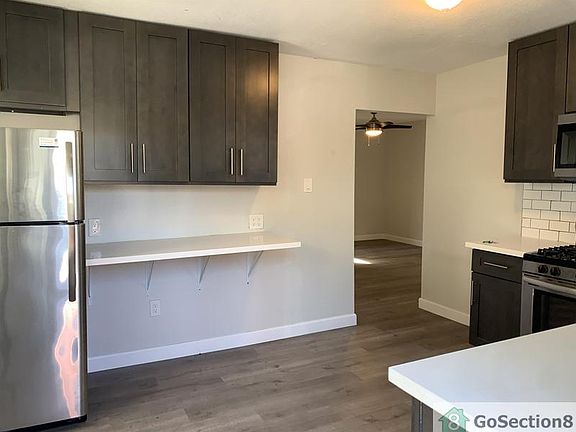 2nd image of 1428 Echo Park Ave #5