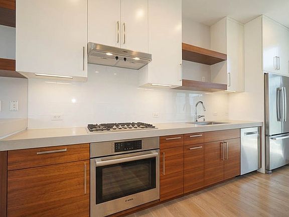 5th image of 602-604 Ramona St #602