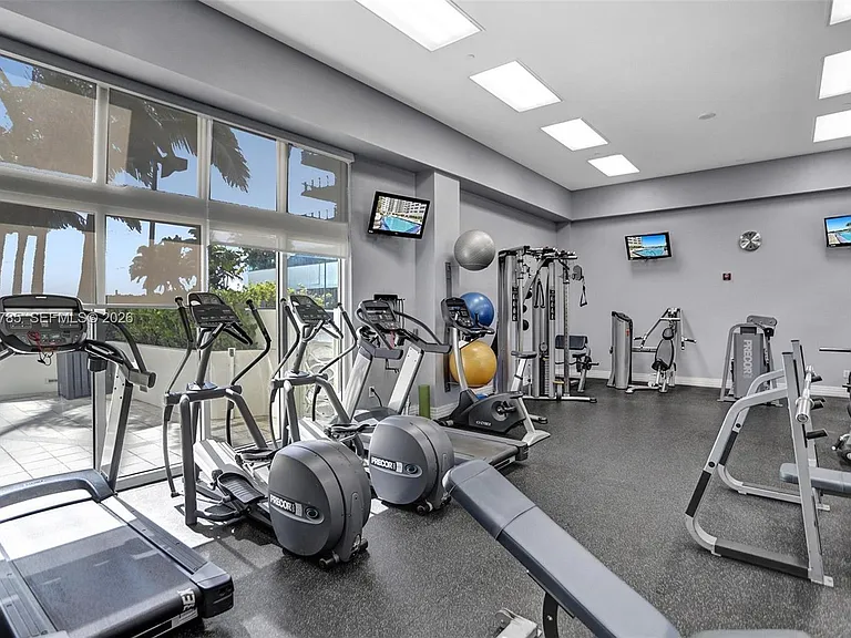 6917 Collins Ave #503 — Photo 40