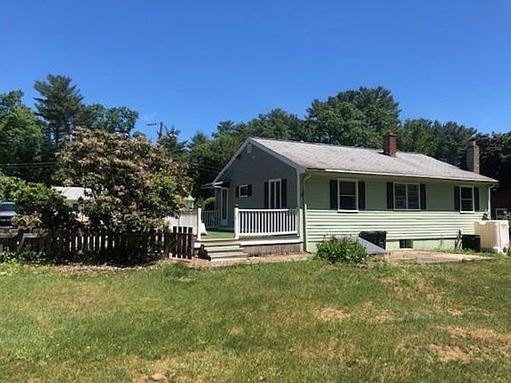 2nd image of 8 White Pine Ln
