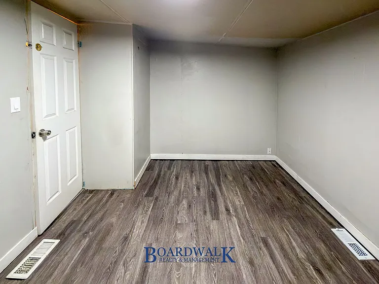 155 W State St #3 — Photo 17