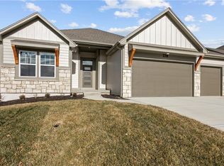 8220 NW 89th Ter, Kansas City, MO 64153