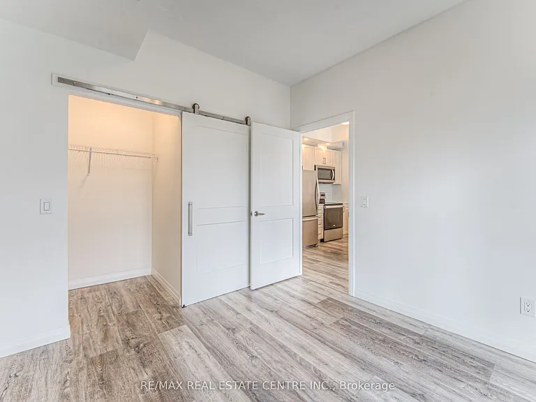 108 Garment St #810 — Photo 15