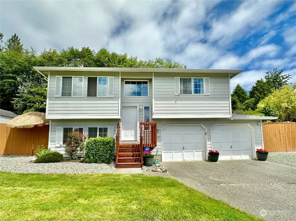 7923 262nd Street NW, Stanwood, WA 98292