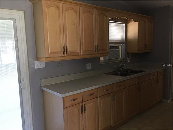 3rd image of 502 N Polk Ave