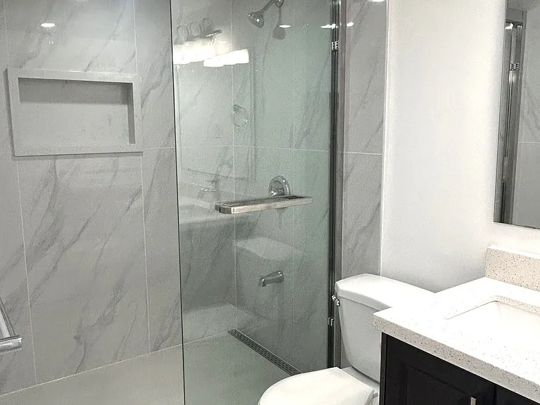 142 Shady Oaks Ave #BASEMENT — Photo 9