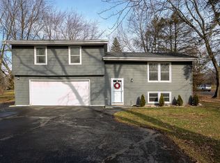 2722 3 Mile Rd, Racine, WI 53404